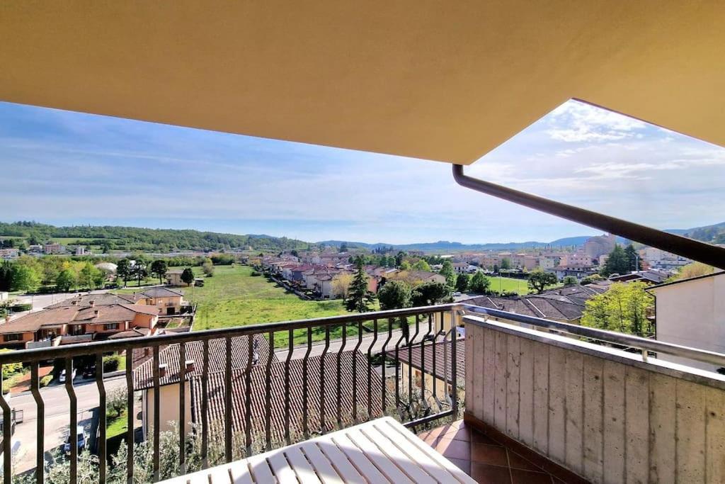 Ca' Degli Ulivi Apartment Caprino Veronese Exterior photo